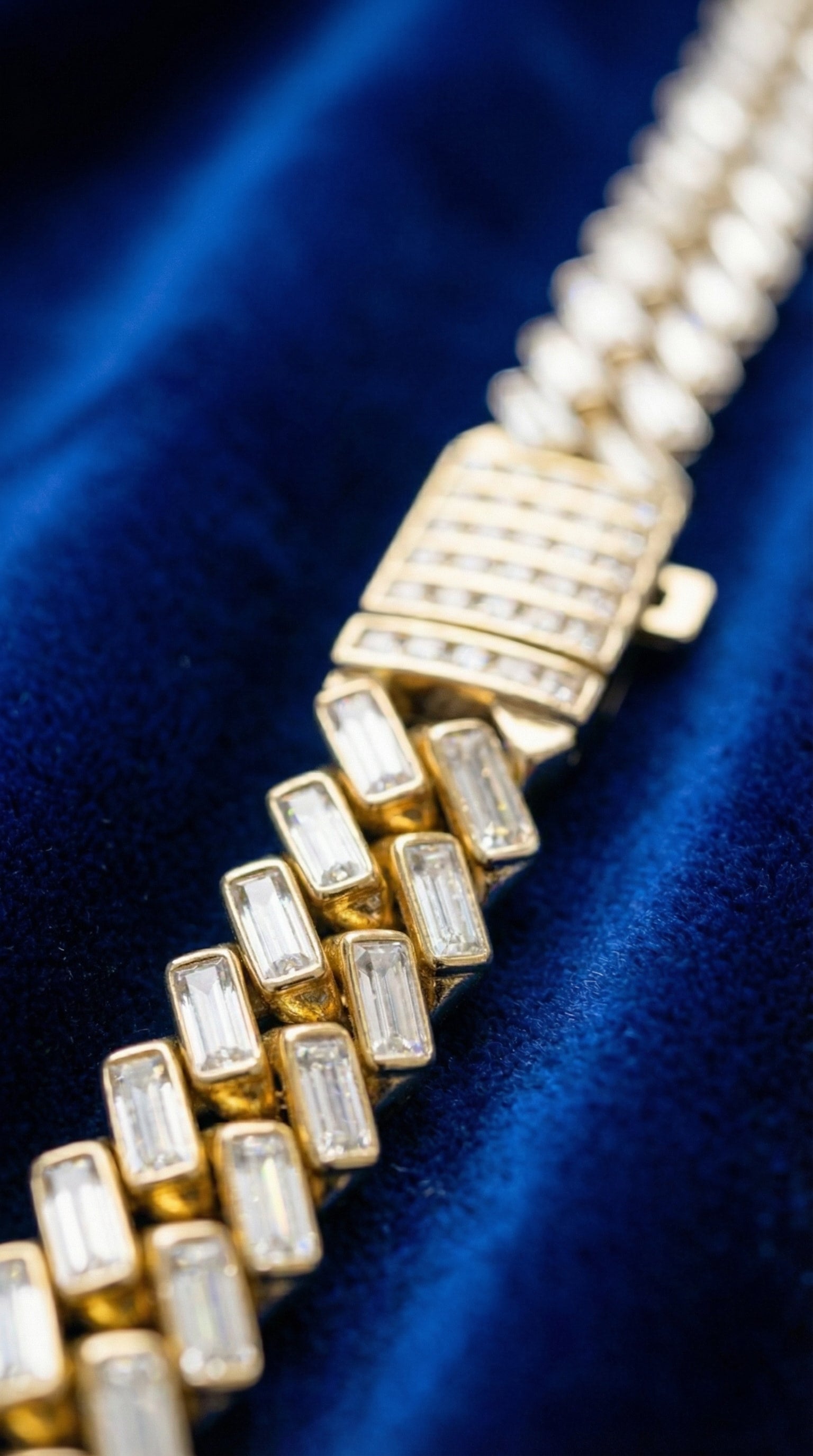 Baguette Necklace - Gold